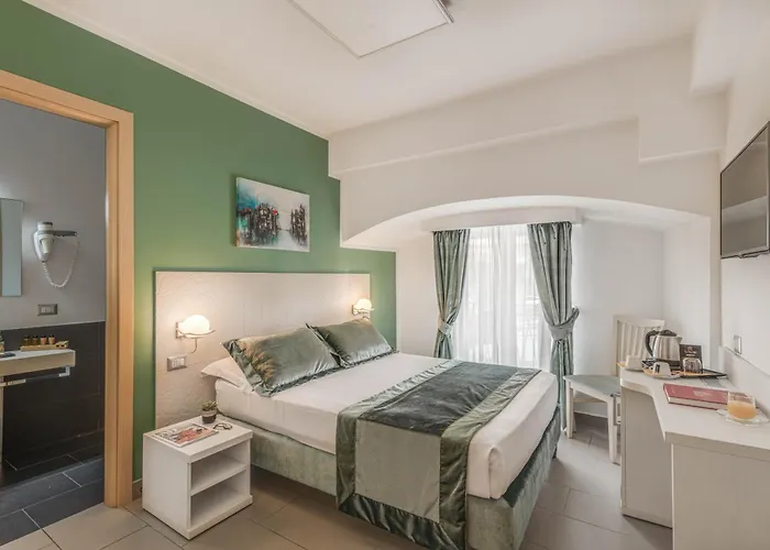 Trevi Palace Hotel