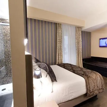 Trevi Hotel 3*