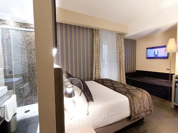 Trevi Hotel 3*
